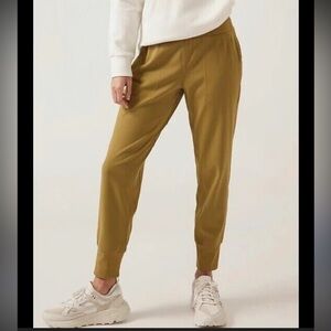 ATHLETA Venice Mid Rise Jogger Tapestry Gold
